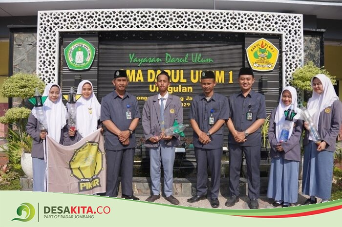 Keren! SMA Darul Ulum 1 Unggulan Jombang Borong 114 Prestasi, 37 Tingkat Internasional