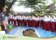 Ajari Siswa SD Membuat Pupuk Kompos, Cara PT CJI Jombang Edukasi Generasi Muda Cinta Lingkungan