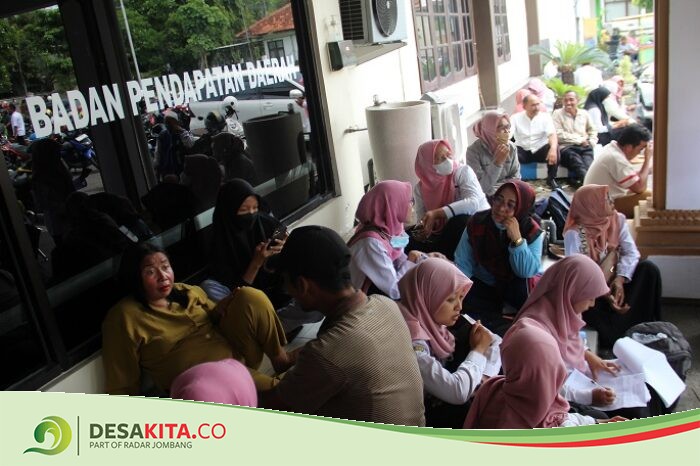 Akibat Jaringan Error, Ribuan ASN di Jombang Galau Tak Bisa Lunasi PBB, Dampaknya TPP Tak Cair