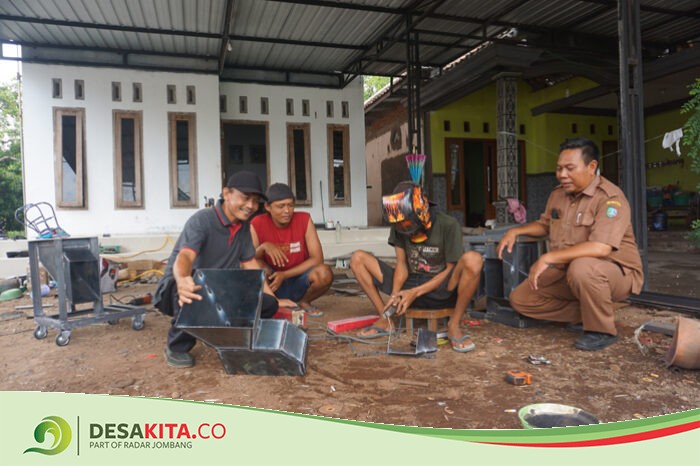 Keuletan Warga Desa Jatiduwur, Kesamben Jombang Bikin Mesin Pencacah, Produknya Dipasarkan Secara Online