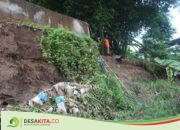 Tergerus Banjir, Tanggul Parapet di Desa Betek, Mojoagung Jombang Ambrol