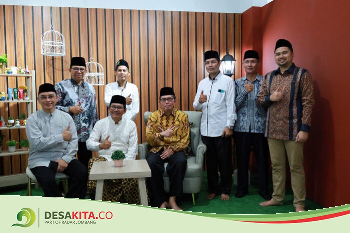 Miliki Studio Keren, Gus Zuem Resmikan Seje Studio SMK Telekomunikasi Darul Ulum Jombang