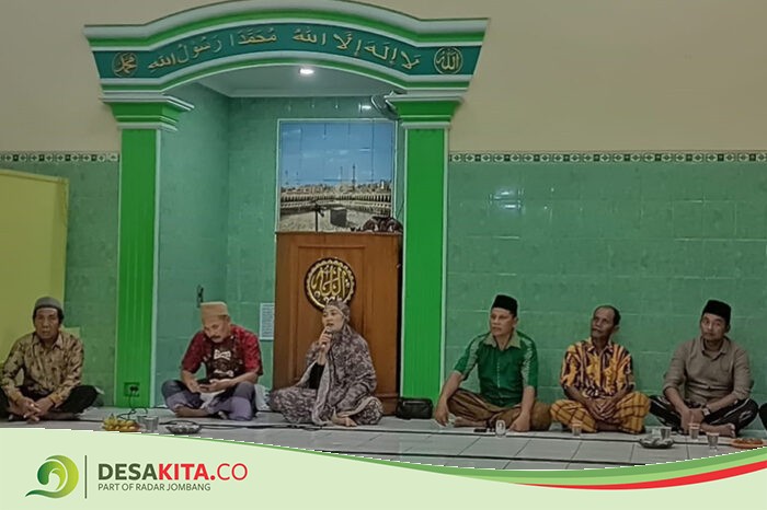 Tanamkan Budaya Gotong Royong, Cara Pemdes Kedungotok Tembelang Jombang Bangun Kekompakan Warga