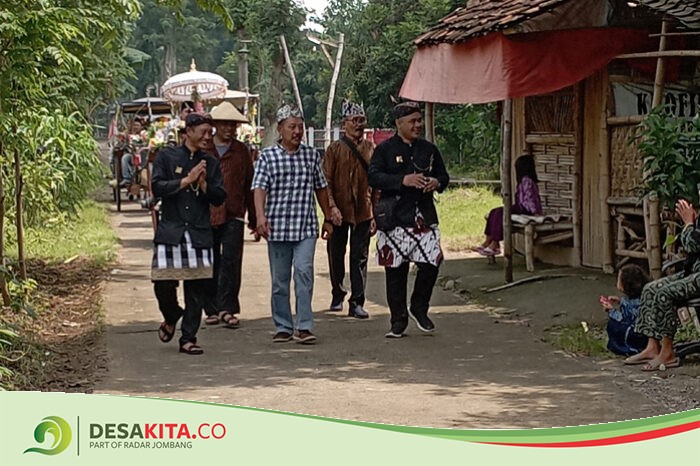 Upaya Desa Miagan Mojoagung Jombang Dongkrak Perekonomian Masyarakat, Ada Tradisi Sedekah Hasil Bumi Diarak Keliling Desa
