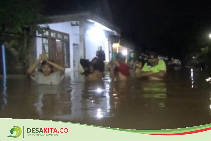 Aliran Sungai Meluber, Tujuh Desa di Jombang Terendam Banjir, BPBD Jombang Minta Warga Tingkatkan Kewaspadaan Dini