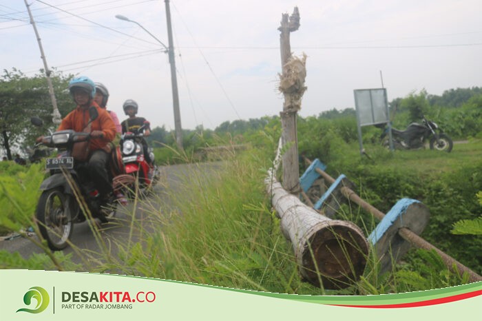 Pembatas Jembatan di Desa Sumberagung, Perak Jombang Setahun Rusak Belum Diperbaiki, Ini Penjelasan Dinas PUPR Jombang