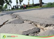 Pengendara Harus Waspada! Jalan Cor di Desa Banjaragung Jombang Muncul Keretakan, Begini Kondisinya