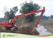 Sering Picu Banjir, Kali Marmoyo di Desa Pagertanjung Jombang Dikeruk dengan Ekskavator, Ini Tujuannya