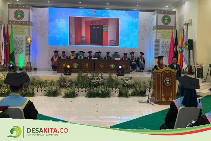 STIKES Pemkab Jombang Sukses Gelar Wisuda 2024: Lahirkan 227 Wisudawan Berkompeten, Raih Berbagai Prestasi Unggulan