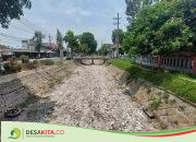 Akibat Kemarau Panjang, Sungai di Sejumlah Desa di Jombang Kini Kondisinya Mengering