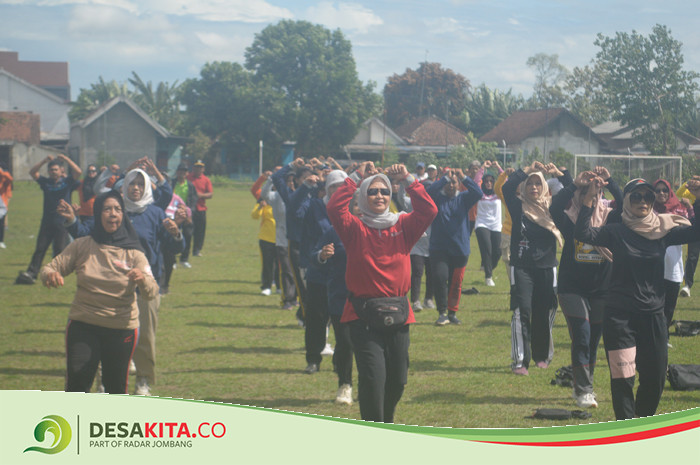 Gelar Skrining Kesehatan dan Senam Bersama, Cara Puskesmas Cukir Jombang Peringati HKN 2024