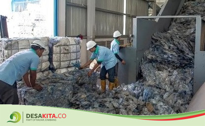 Tingkatkan Kualitas Produksi, PT BIPJ Jombang Olah Sampah PET Jadi Pellet Plastik Food Grade
