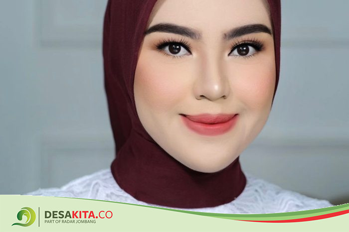 Intip Sosok Setyaning Rahayu, Seorang Beautician Cantik Asal Jombang Kini Merambah Jadi Pengacara
