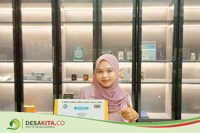Dapat Golden Ticket Unair, Siswi Berprestasi SMKN Kabuh Jombang Ini Ingin Angkat Derajat Orang Tua