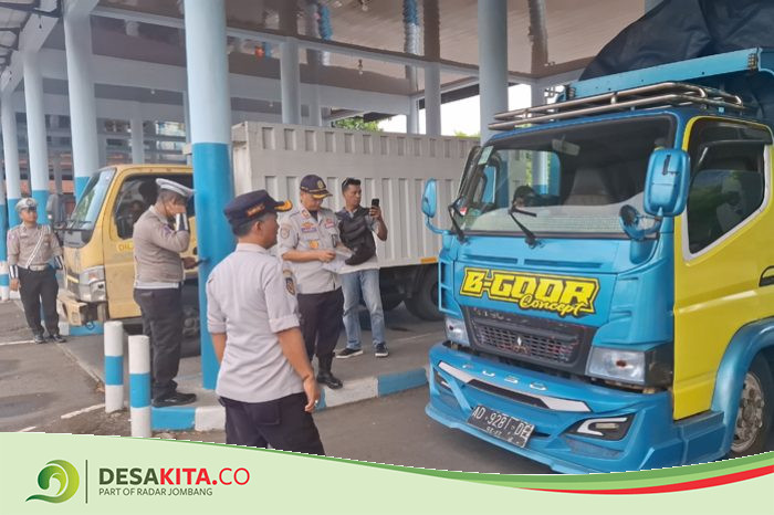 Pastikan Kendaraan Laik Jalan Saat Arus Mudik, Dishub Jombang Gelar Ramp Check