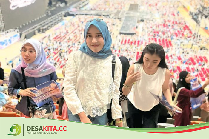Suka Traveling, Cara Nadhia Yuni Aznafiah Perempuan Asal Desa Kauman Jombang Hilangkan Penat Usai Bekerja