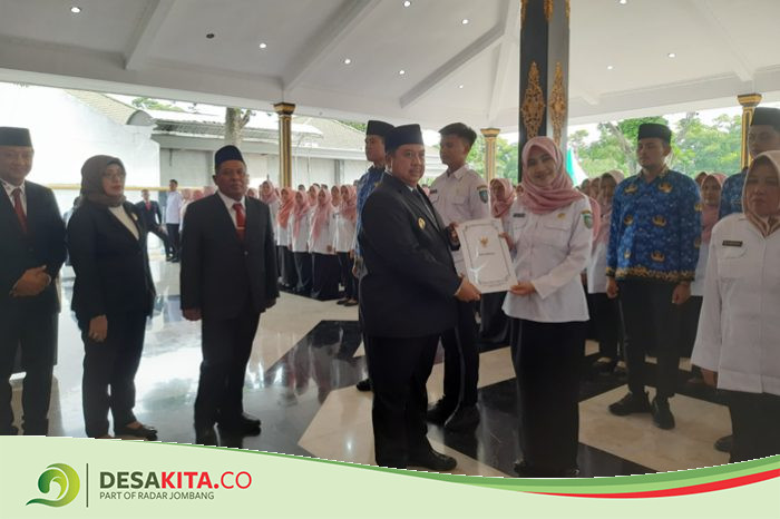 Selamat! 425 CPNS dan PPPK 2024 di Jombang Terima SK, Bupati Ajak ASN Profesional dalam Memberikan Pelayanan