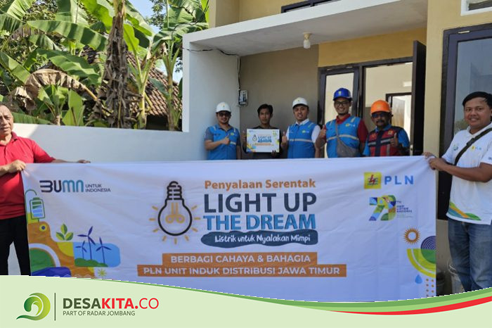 PLN UP3 Mojokerto Jadi Motor Penggerak Ekonomi Rakyat, Berikan Sambungan Listrik Gratis untuk Warga Desa Ini di Jombang