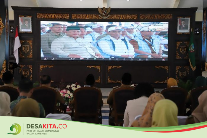 Bupati Warsubi Ikuti Peluncuran Program Kopdes Merah Putih, Tegaskan Kawal Penuh di Jombang