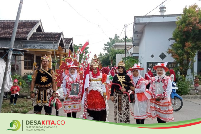 Desa Jabontegal, Kecamatan Pungging, Peringati HUT ke-80 RI, Ajak Warga Gelar Karnaval hingga Bazar