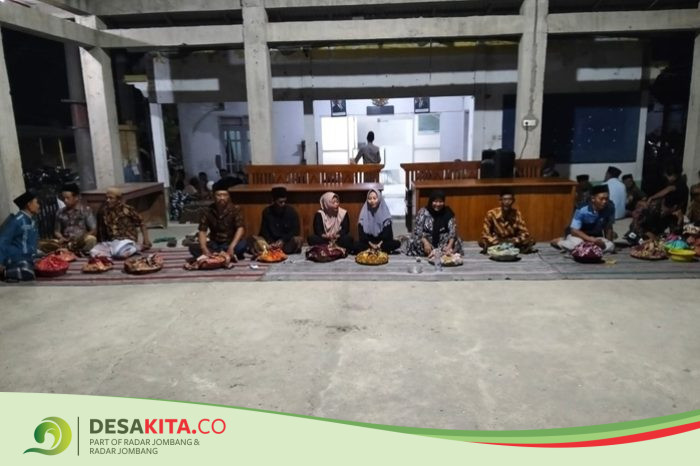 Sembelih Kambing Kendit, Cara Desa Asemgede, Kecamatan Ngusikan Jombang Lestarikan Budaya Adat Peringatan Saparan
