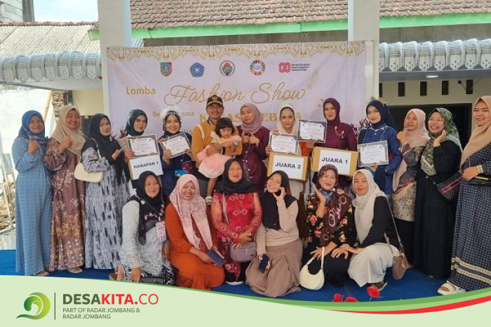 Sambut Kemerdekaan, Desa Kesamben, Kecamatan Kesamben Jombang Gelar Lomba Fashion Show Antar-RW