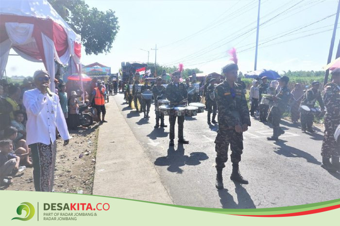 Keren! Desa Bandung Diwek Jombang Rayakan HUT ke-80 Kemerdekaan RI dengan Karnaval Budaya