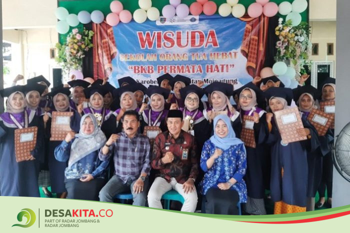 Gelar Wisuda SOTH, Desa Karobelah, Kecamatan Mojoagung Jombang Komitmen Tekan Stunting