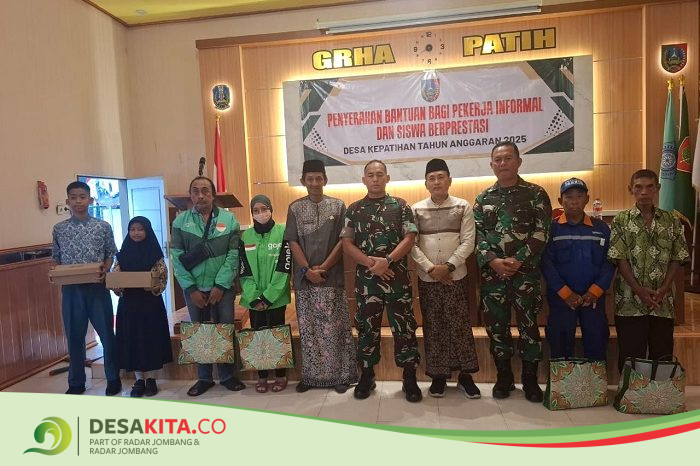 Patut Dicontoh! Desa Kepatihan, Jombang Salurkan Bantuan untuk Pelajar, Ojol hingga Tukang Sampah
