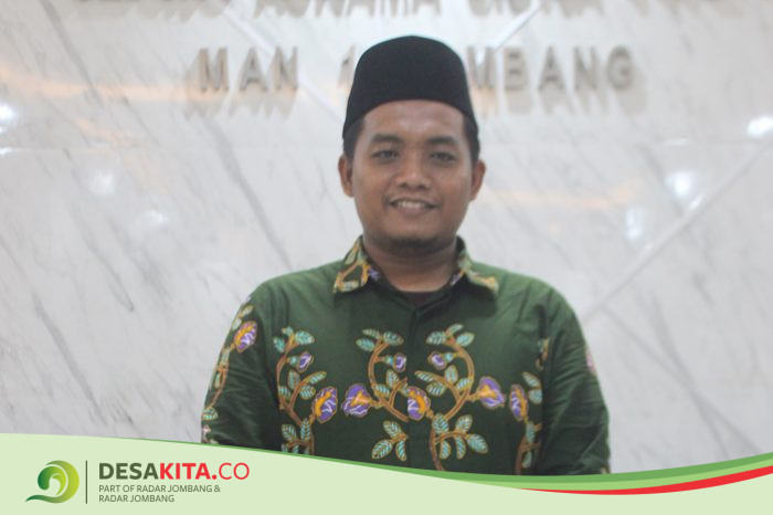 Sosok Alfiyan Arief Mahfuzhi, Guru MAN 1 Jombang yang Syiar Alquran Melalui Kaligrafi