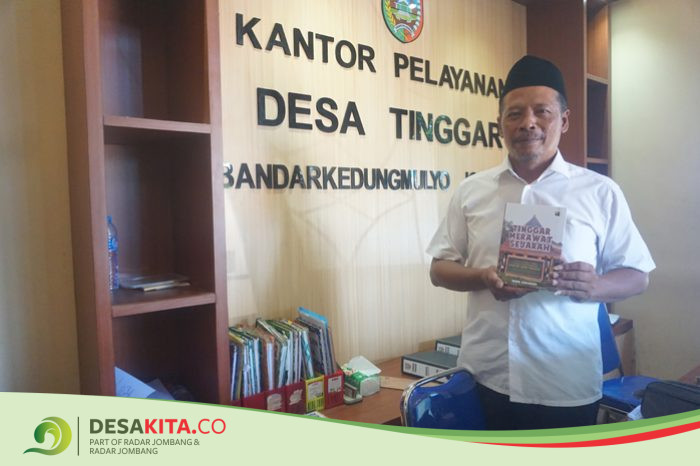 Desa Tinggar, Kecamatan Bandarkedungmulyo Jombang Kenalkan Sejarah Desa lewat Karya Buku