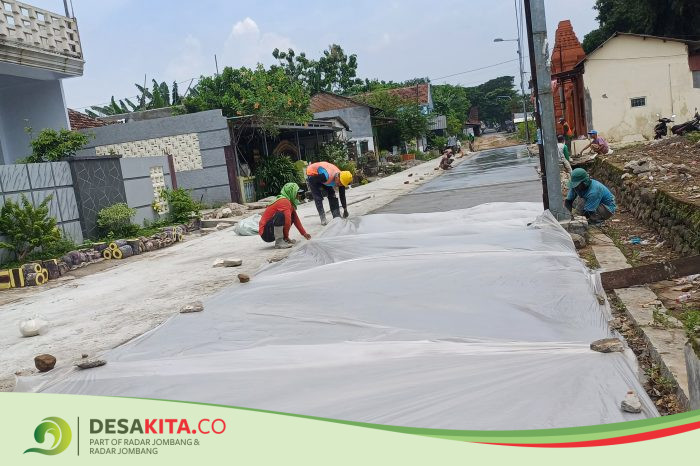 Desa/Kecamatan Kutorejo, Genjot Pemerataan Pembangunan, Pemdes Bangun Jalan Lingkungan