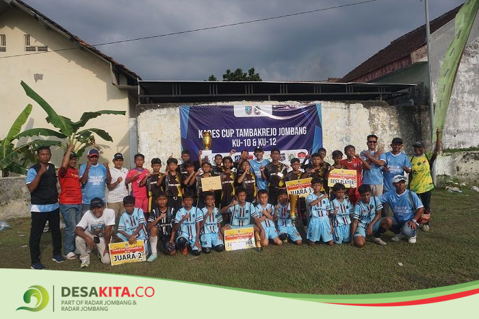 Desa Tambakrejo, Kecamatan Jombang Sukses Gelar Turnamen Sepak Bola Kades Cup