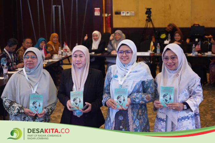 Profil Hj Maftuhah Mustiqowati, Penggerak Lingkungan dari Pesantren di Desa Jatirejo yang Mengharumkan Jombang
