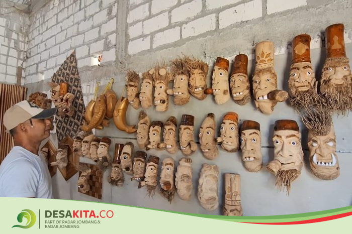 Desa Mojogebang, Kecamatan Kemlagi Bantu Mesin Produksi untuk Perajin Bambu