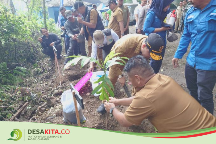 Desa Kembangbelor, Kecamatan Pacet Reboisasi untuk Lestarikan Alam dan Rawat Sumber Mata Air
