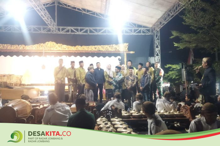Sambut Tahun Baru Islam, Pemdes Karangwinongan Jombang Gelar Sedekah Desa dan Wayang Kulit