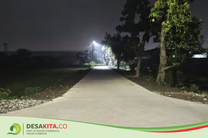 Desa Medali, Kecamatan Puri Tingkatkan Ekonomi Warga dengan Jalan Baru