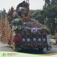 Karnaval Jombang 2026 Meriah, Hasil Bumi Jadi Rebutan Warga