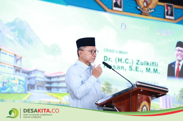 Hadiri Wisuda Unhasy Tebuireng Jombang, Zulkifli Hasan Dorong Santri Jadi Job Creator