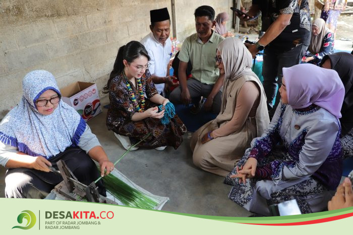 Desa Plumbon Gambang, Kecamatan Sulap Limbah Kaca Jadi Manik-Manik, Tembus Pasar Ekspor